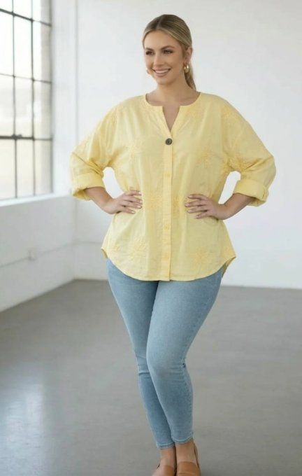 ​Blouse Fluide & Délicates Broderies Florales