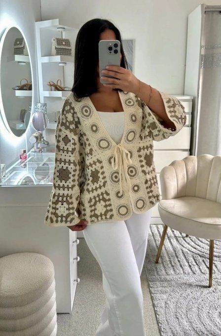 ​Gilet Évasé en Maille Crochetée à Nouer