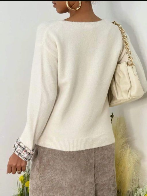 ​Pull Crème "Love" aux Détails Tweed