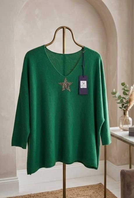 ​Pull en Maille Fine & Étoile Scintillante