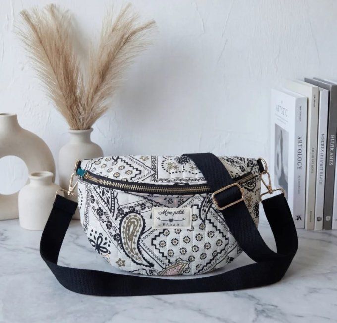 ​Sac Banane Matelassé "Mon Petit Bazar"