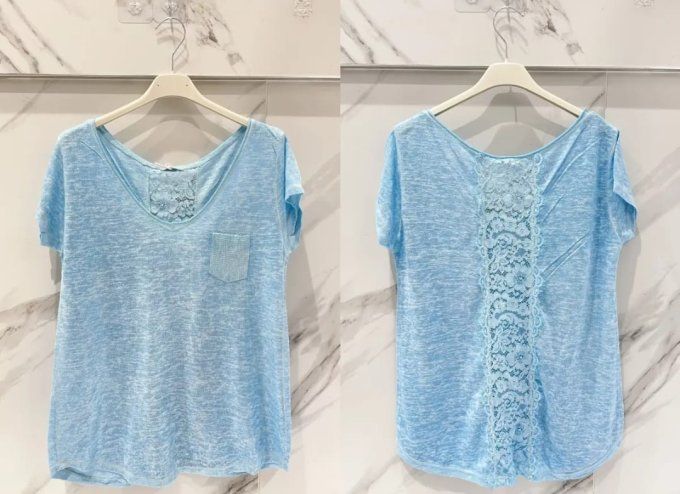 ​T-Shirt Col V avec Détails en Dentelle