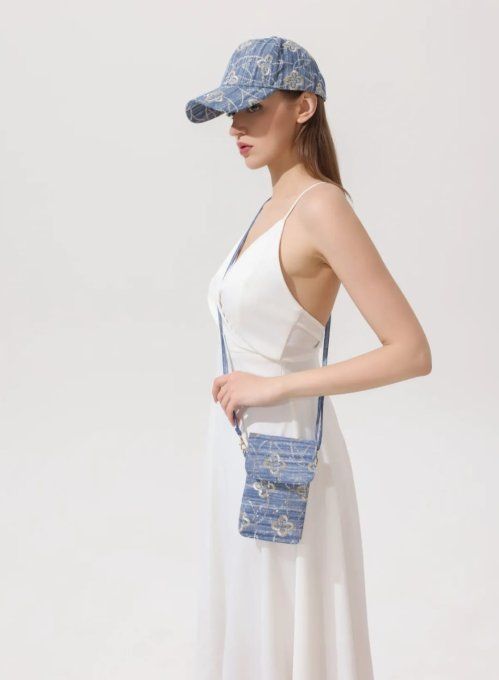 Sacoche Téléphone "Éclat Bohème" Denim & Sequins Argentés ✨