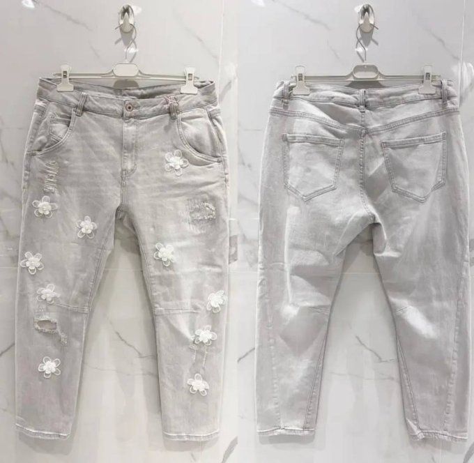 Jean Boyfriend Gris Délavé - Fleurs blanches 