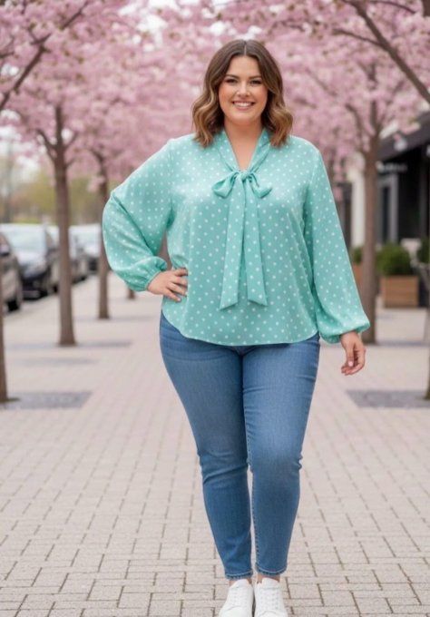 ​Blouse Romantique à Pois et Col Noué