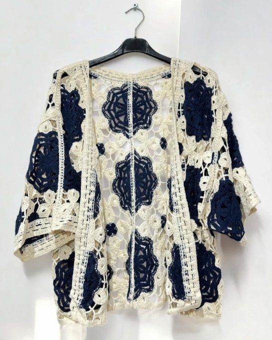 Cardigan en Crochet à Motifs Floraux Ajourés