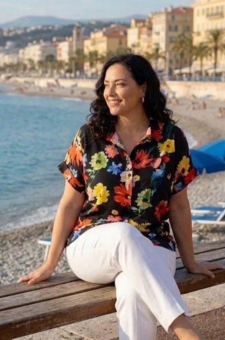 Chemisier Tropical Vibrant à Fond Noir