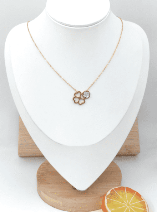 Collier Pendentif Trèfle / Fleur