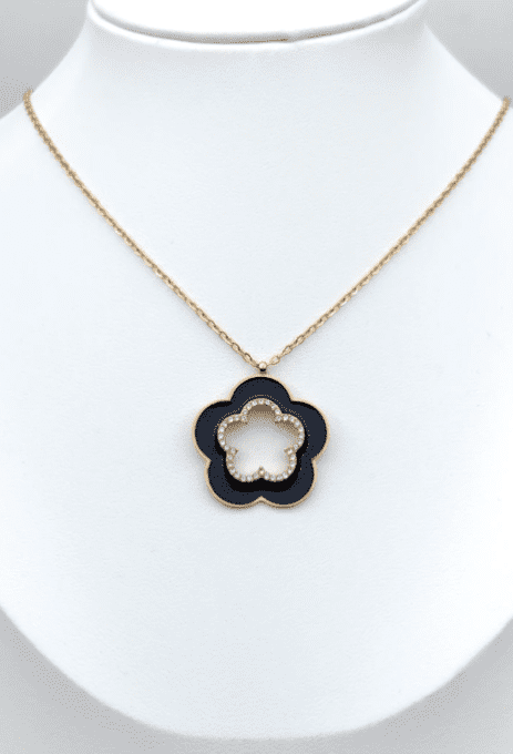 Collier Fleur Chic – Pendentif Noir et Or en Acier Inoxydable