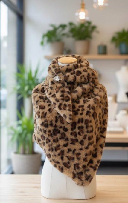 ​Écharpe Triangle Douceur Léopard