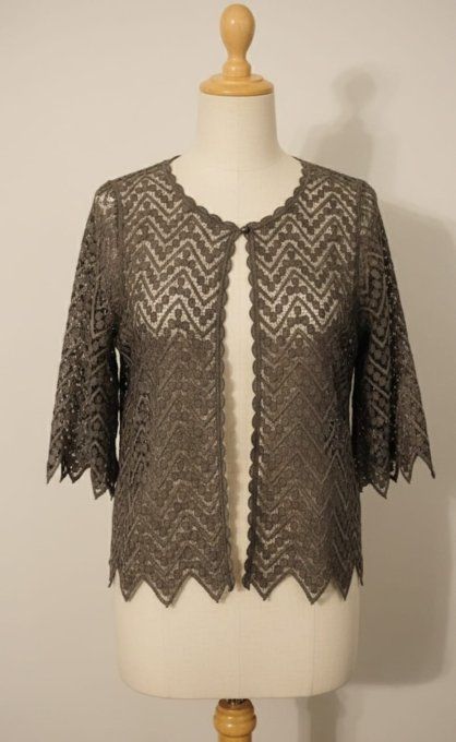 Gilet Court en Dentelle Gris Anthracite