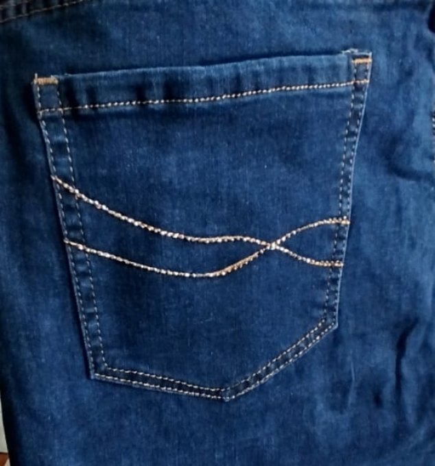 Jean Droit Bleu Brut avec strass✨ 