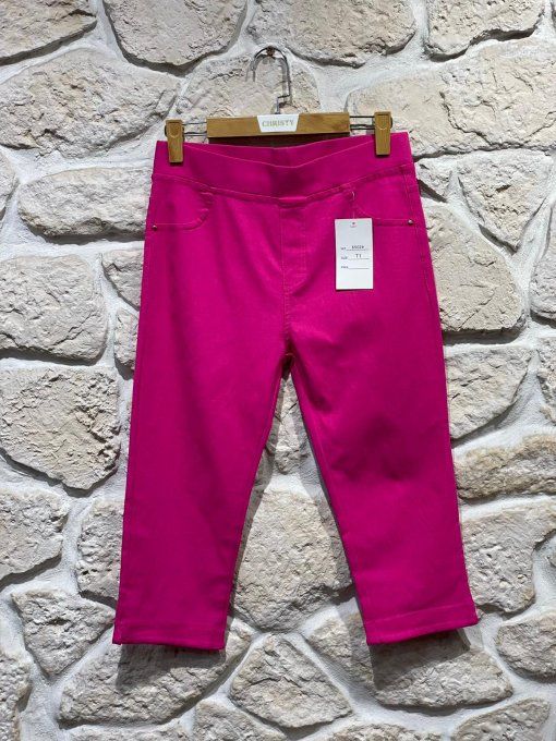pantacourt_fuchsia