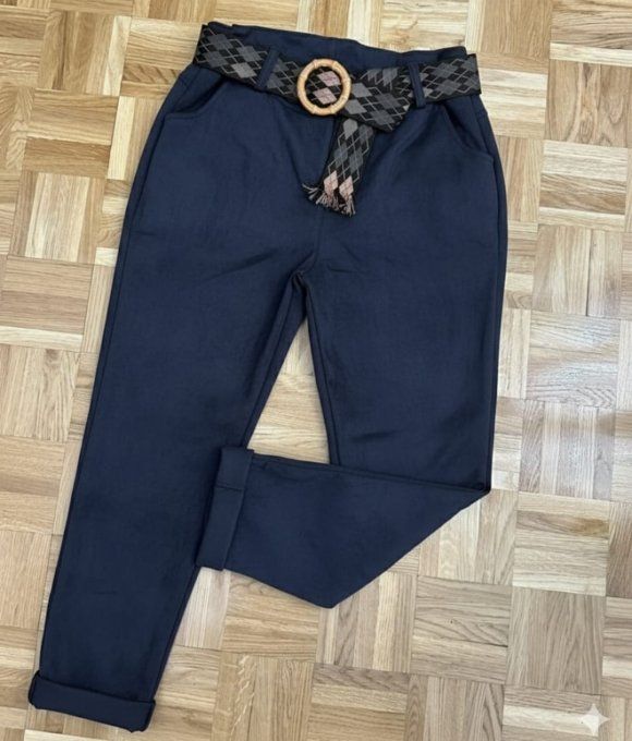 Pantalon Carotte Suédine à Ceinture Fantaisie ✨