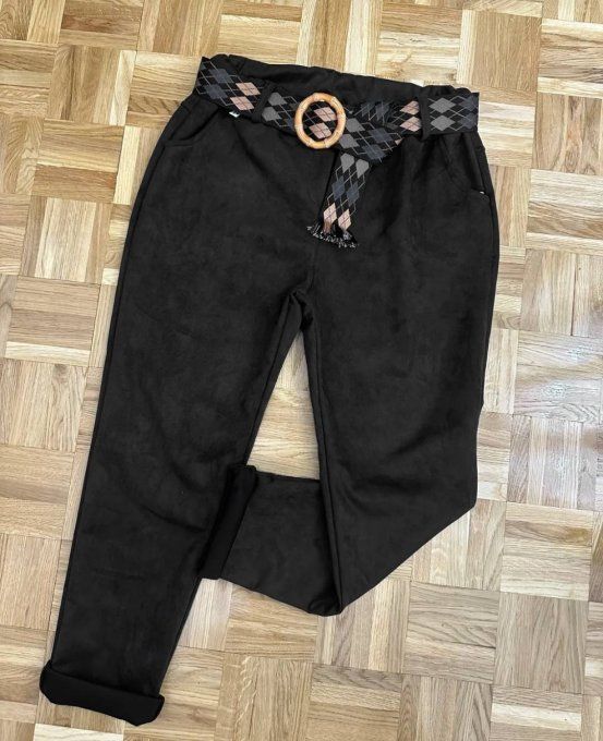 Pantalon Carotte Suédine à Ceinture Fantaisie ✨