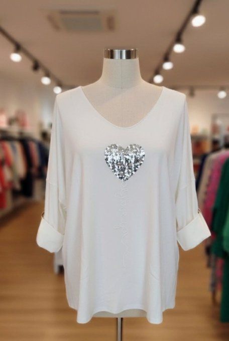 ​Haut fluide blanc cœur à sequins argentés ✨
