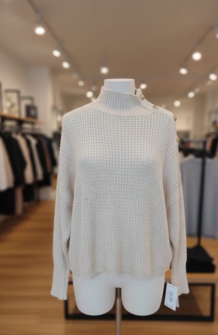 Pull Maille Fine – Boutons Décoratifs sur l'Épaule