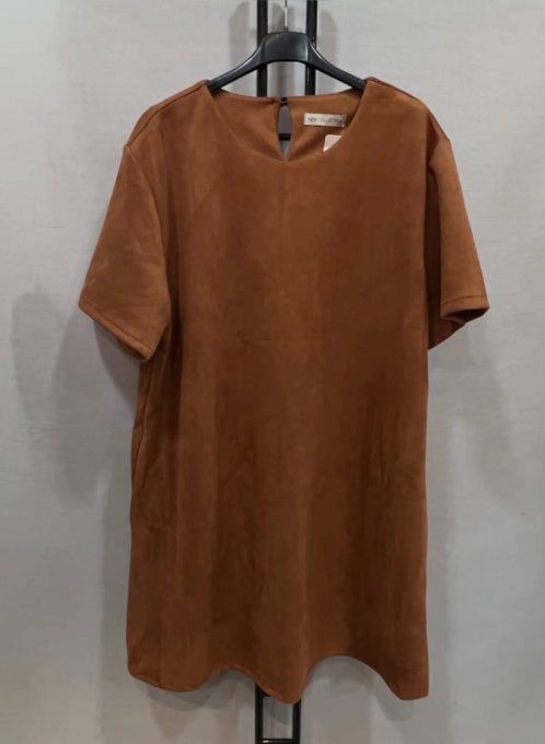 Robe droite en suédine