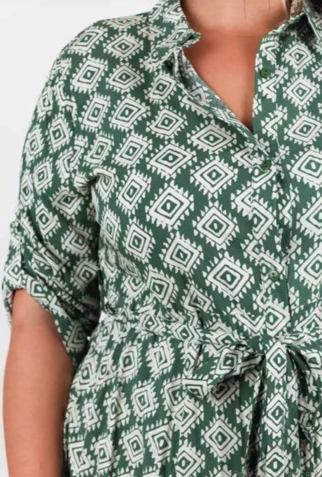 Robe Chemise "Géométrie Bohème" : Confort et Style en Vert Jade ✨