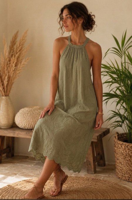Robe Longue en Broderie Anglaise