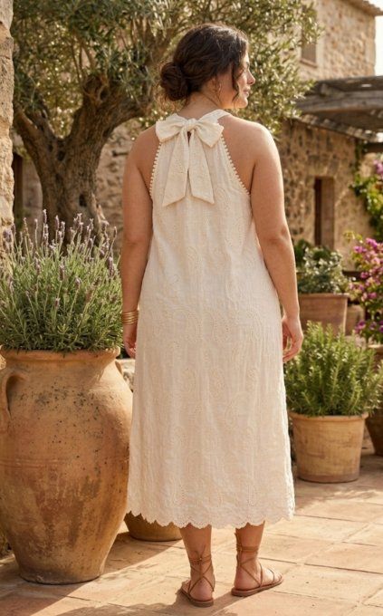 Robe Longue en Broderie Anglaise