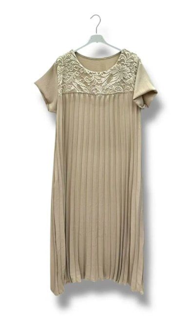 Robe Longue Plissée & Empiècement Dentelle