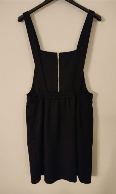 ​Robe Chasuble en Suédine Noire