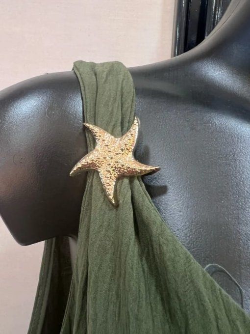 Robe longue fluide  étoiles dorées. 