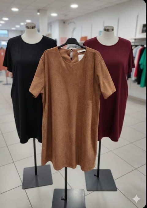 Robe droite en suédine