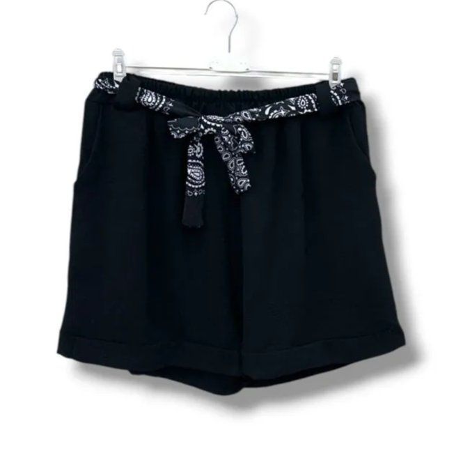 Short fluide à taille élastiquée & ceinture nouée