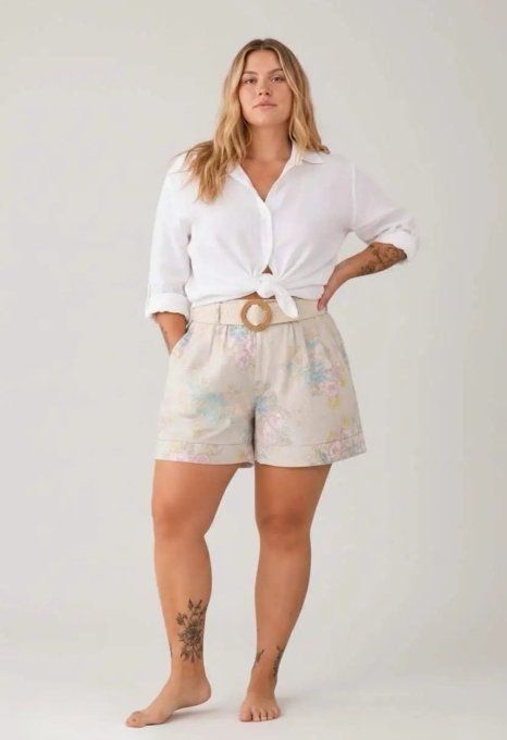 Short Fluide Imprimé Fleuri & Ceinture – Douceur d’Été
