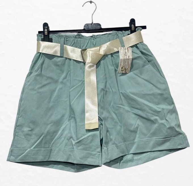 Short Taille Haute & Ceinture Satinée
