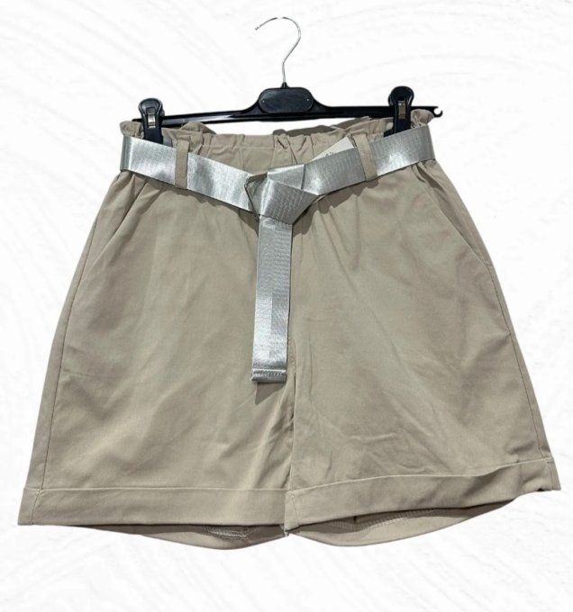 Short Taille Haute & Ceinture Satinée