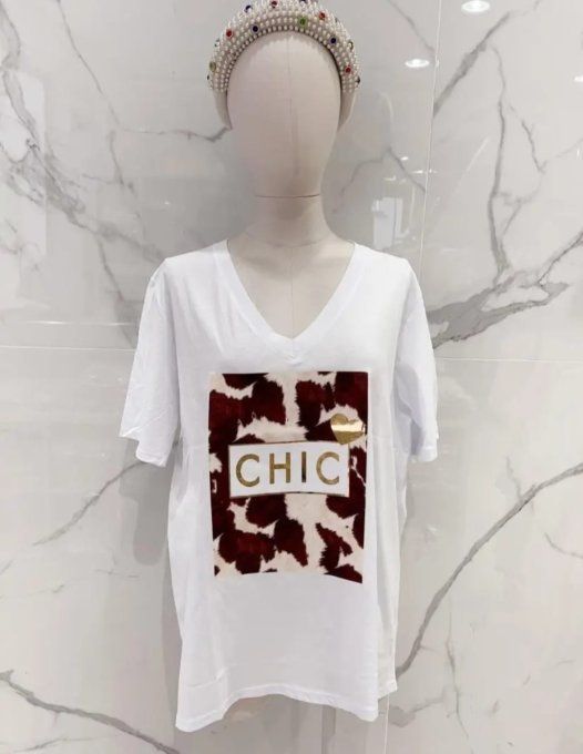 T-shirt blanc "CHIC" col V