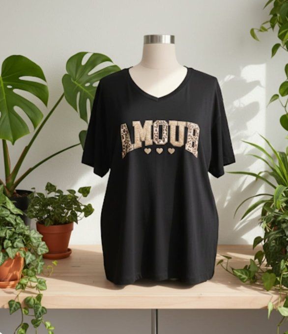 T-shirt noir "Amour Léopard"