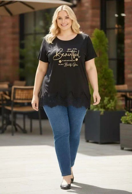 T-shirt noir & finition dentelle