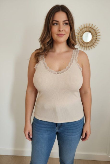 Top Bretelles Beige avec Dentelle