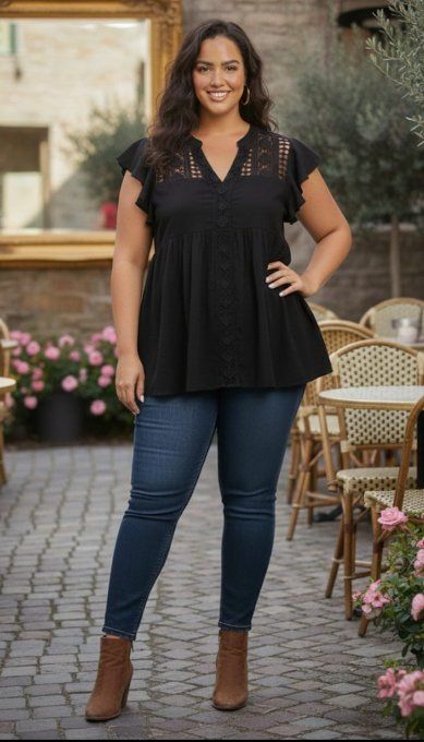 Top Noir avec Dentelle